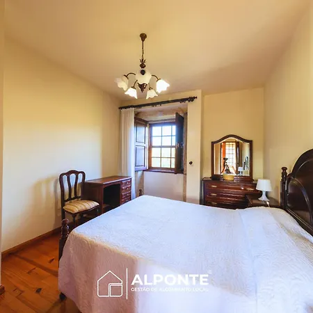 Casa Da Pedra By Alponte بيت للعطل